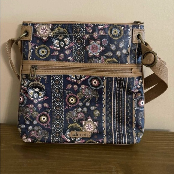 Sakroots Handbags - Sakroots Purse/Crossbody
